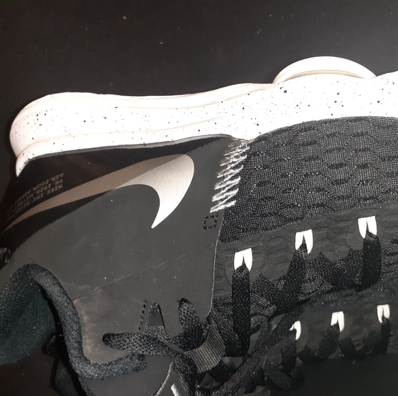 Lebron Nike Witness 5 - Picture 7 of 8